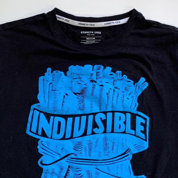 Black Size Med Kenneth Cole T-Shirt with Vibrant Blue Indivisible Graphic - Picture 6 of 8
